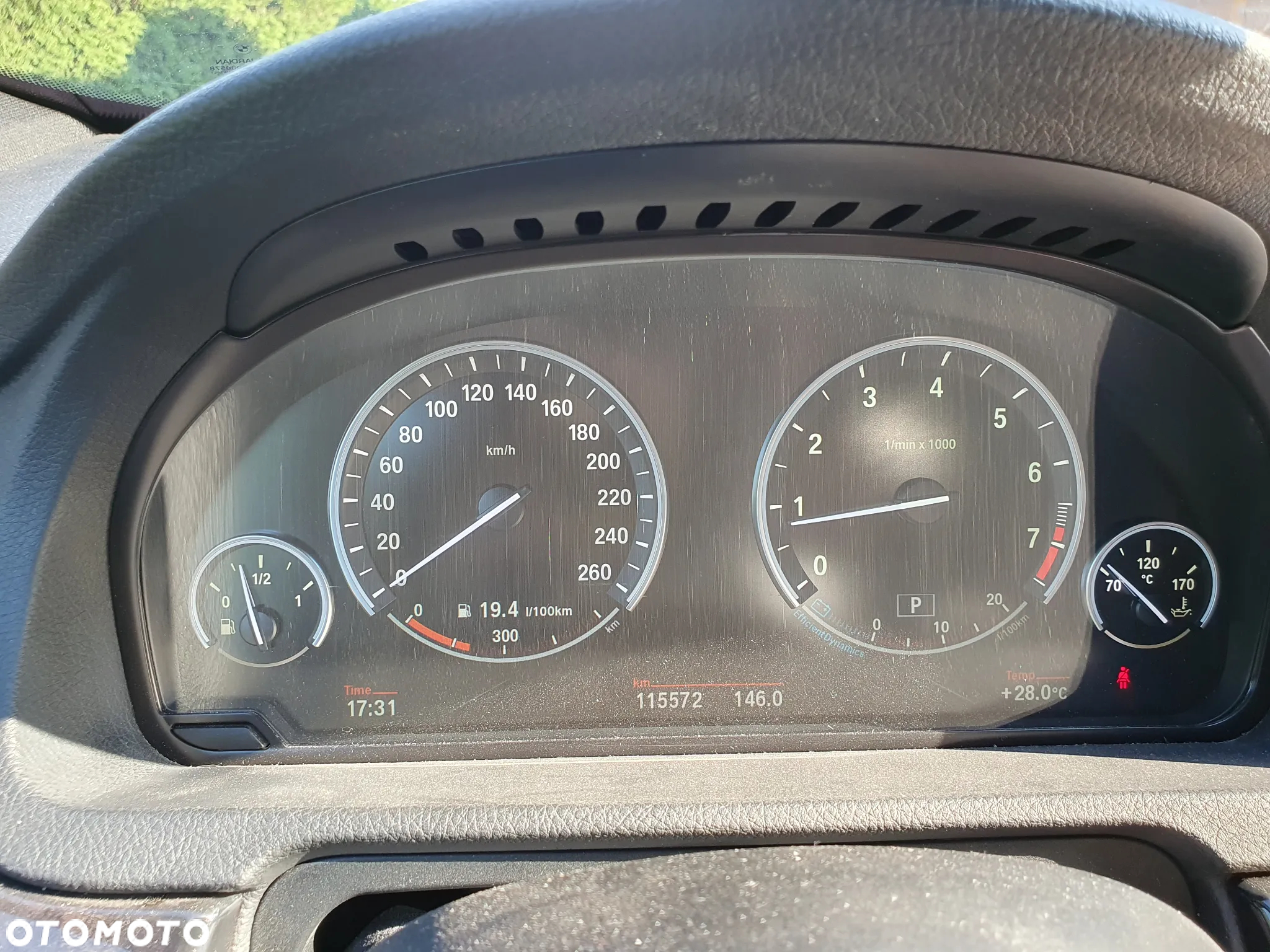 BMW Seria 5 550i - 21