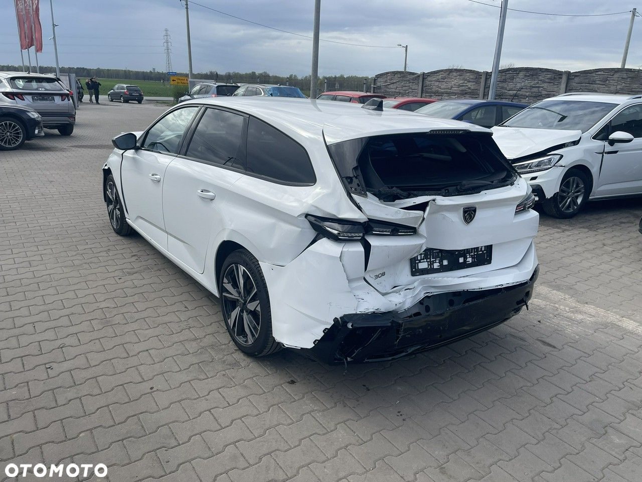 Peugeot 308 1.5 BlueHDi Allure Pack S&S EAT8 - 5