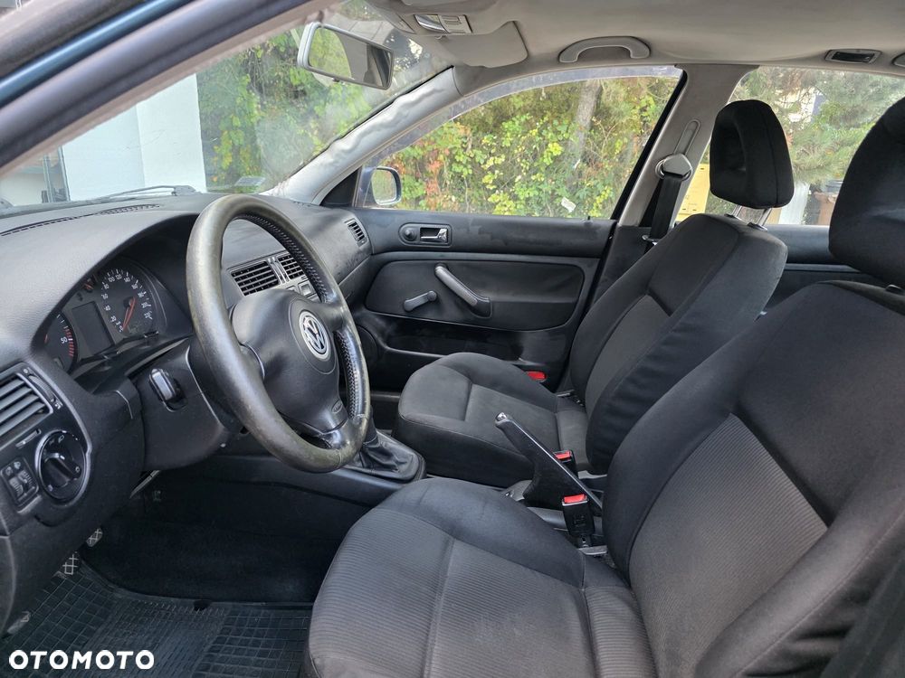 Volkswagen Bora 1.9 TDI Comfortline - 17