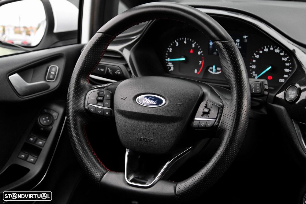 Ford Fiesta 1.0 EcoBoost ST-Line - 30