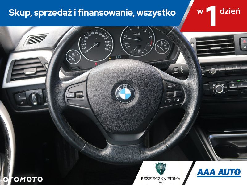 BMW Seria 3 - 17