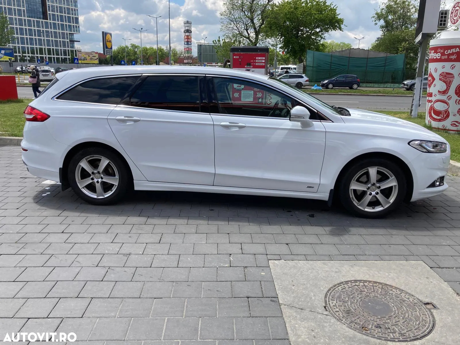 Ford Mondeo 2.0 TDCi PowerShift-Aut Allrad Business Edition - 4