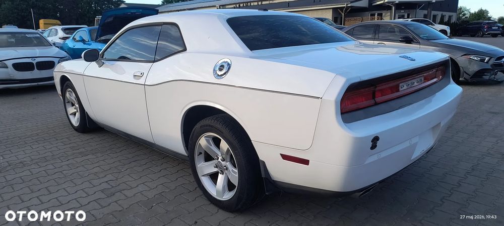 Dodge Challenger - 6