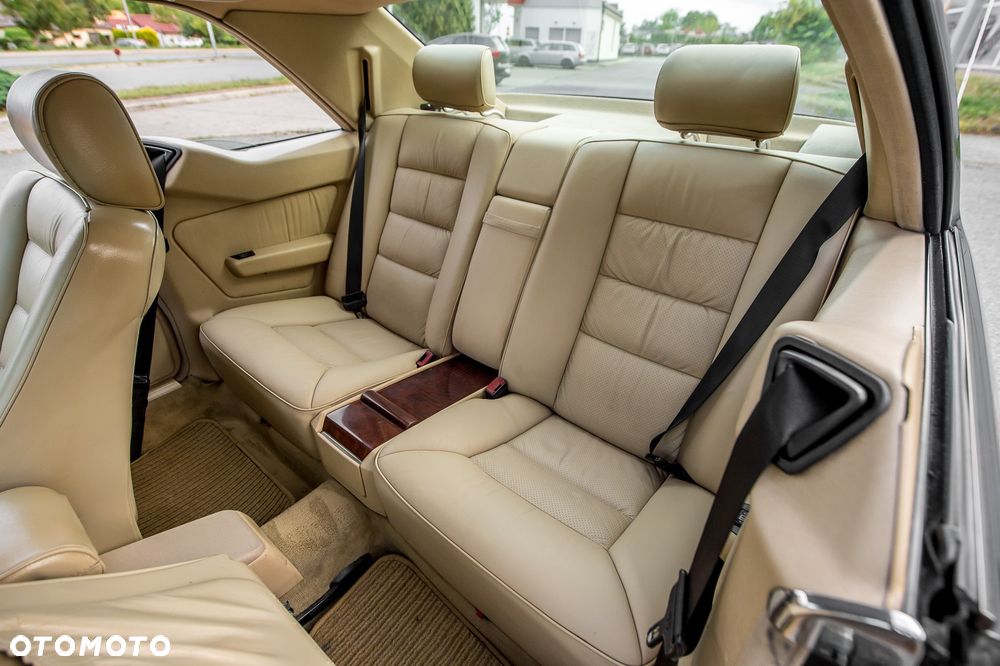 Mercedes-Benz W124 (1984-1993) - 19