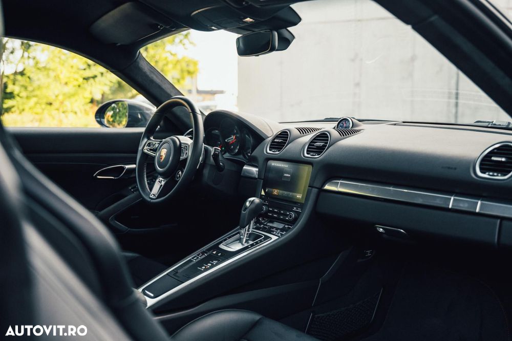 Porsche Cayman 718 GTS 4.0 PDK - 10