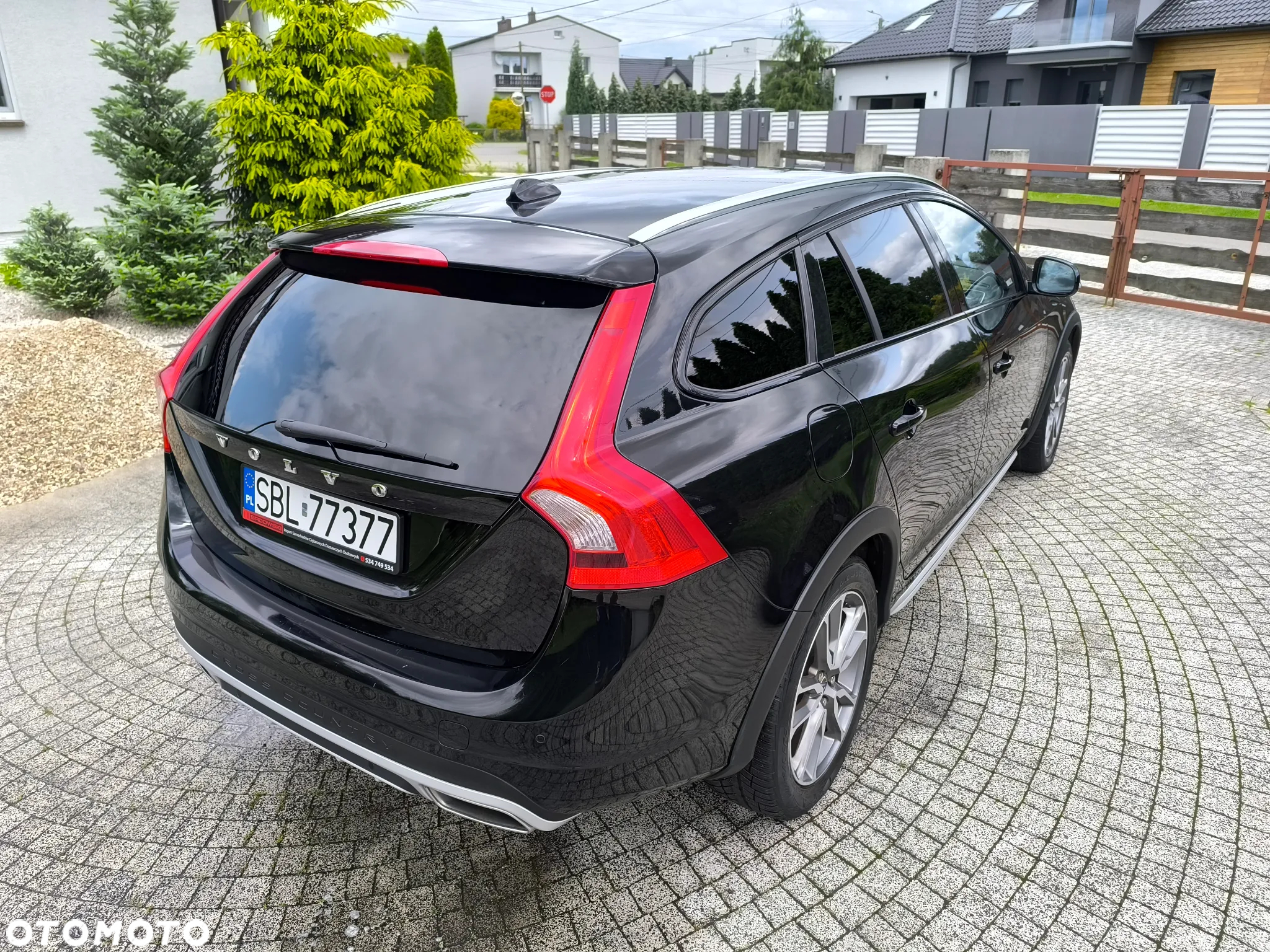 Volvo V60 Cross Country D3 Momentum - 13