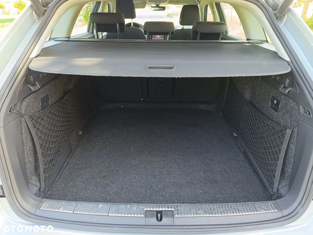 Skoda Superb 2.0 TDI Ambition - 31