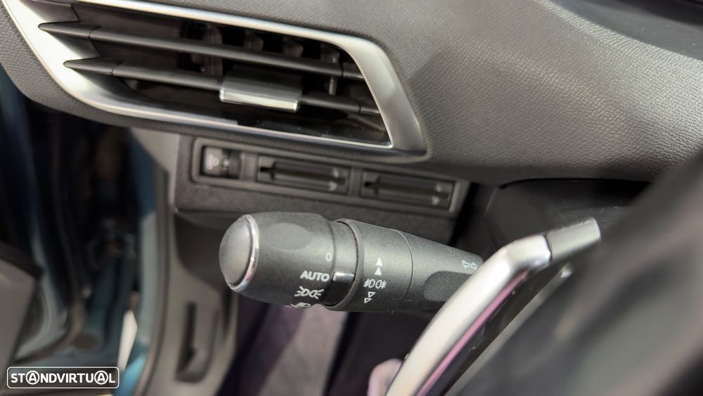 Peugeot 5008 PureTech 130 EAT8 Stop & Start Allure - 19