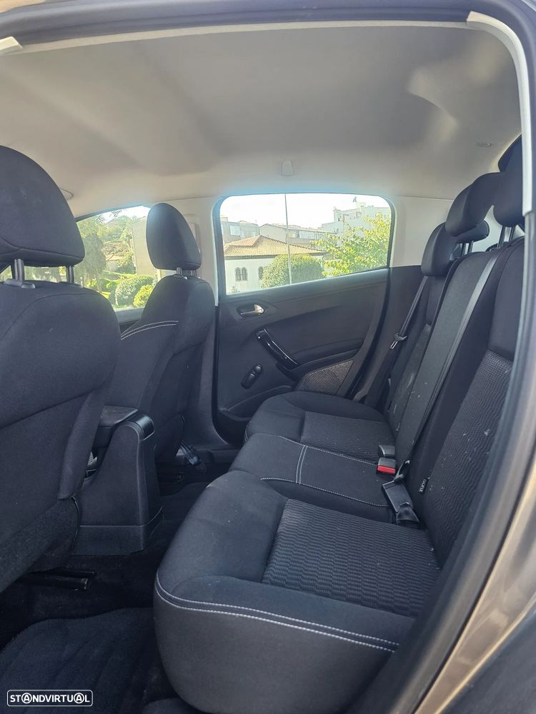 Peugeot 208 BlueHDi 100 Active - 17