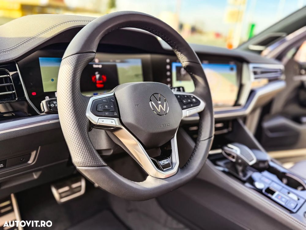 Volkswagen Touareg V6 TDI 4MOTION R-Line - 17