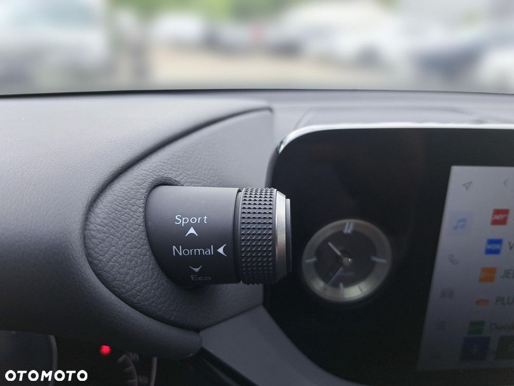 Lexus ES 300h Business Edition - 15