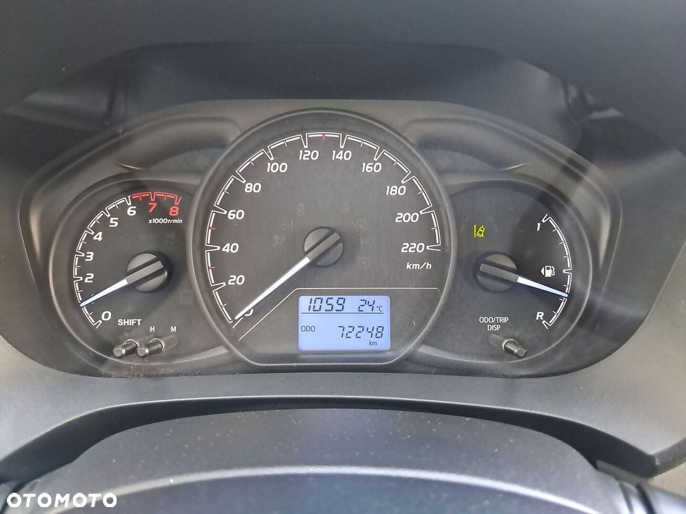 Toyota Yaris - 18