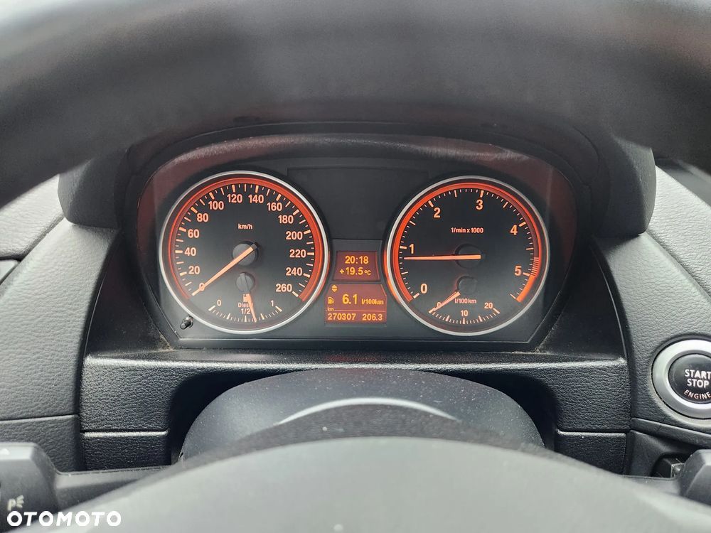 BMW X1 xDrive18d xLine - 31