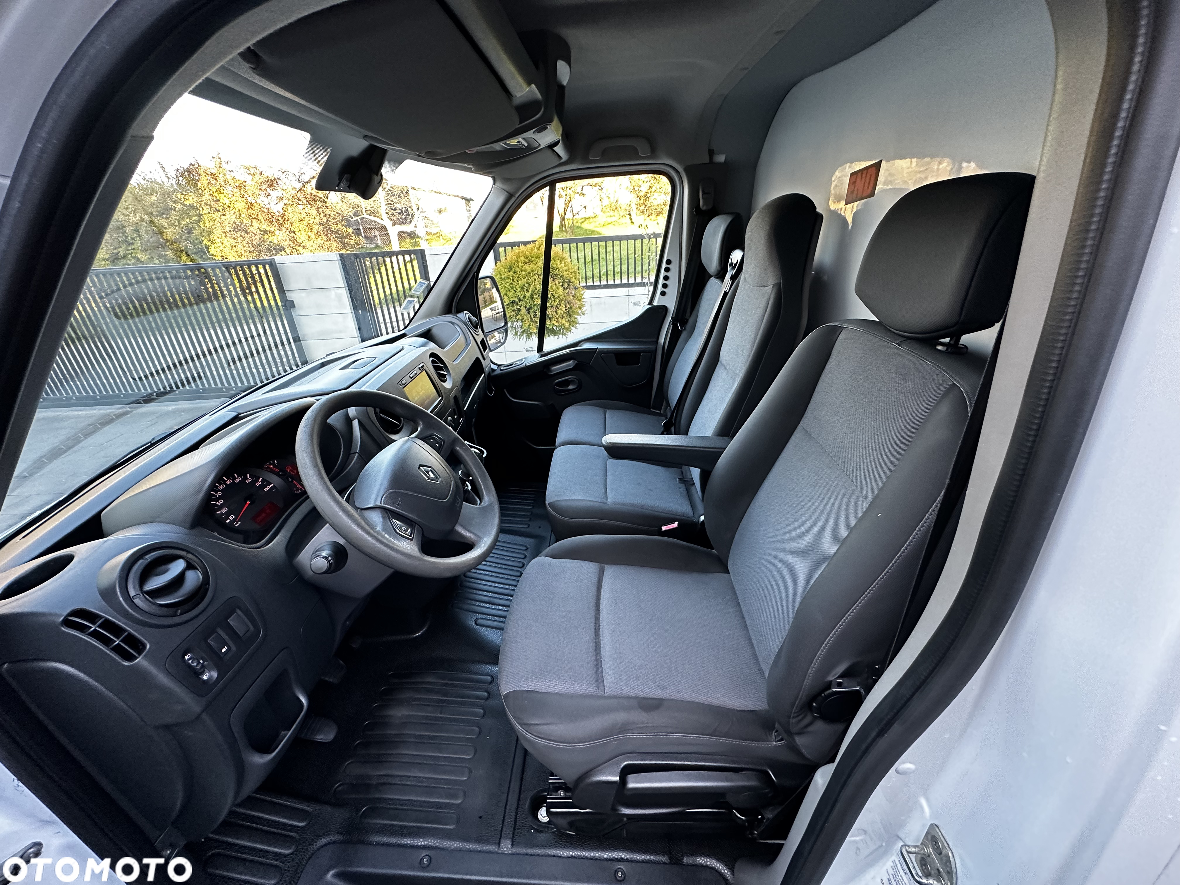 Renault MASTER 2.3 145KM E6 winda 500kg NAVI bluetooth cena F-VAT 23% - 14