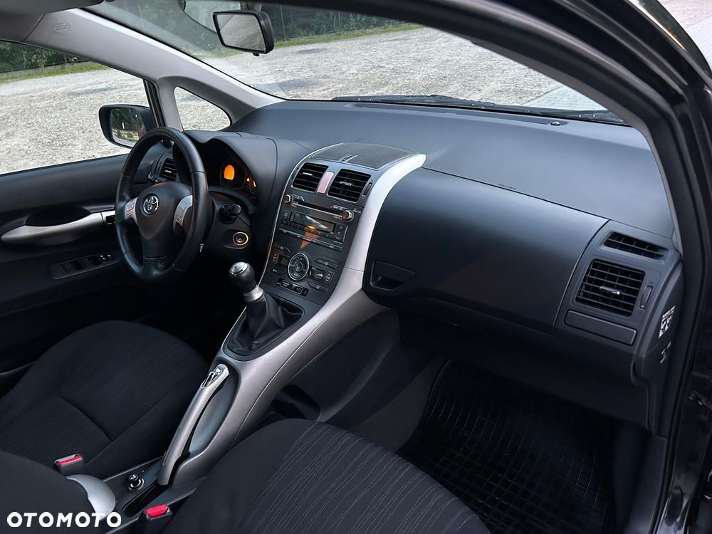 Toyota Auris 1.6 VVT-i Premium - 9