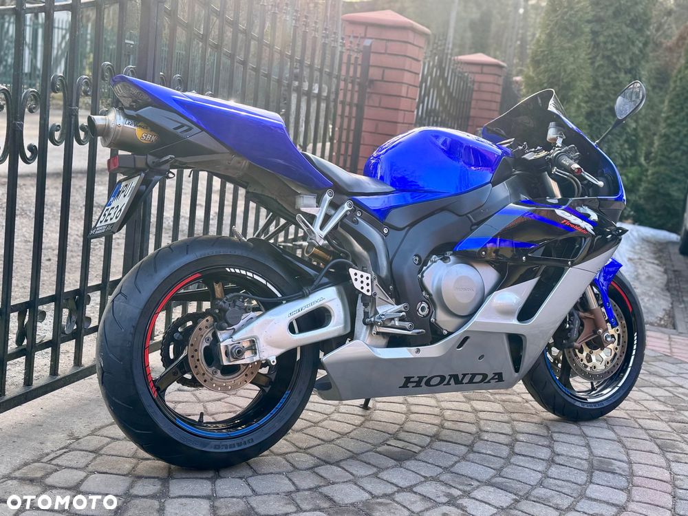 Honda CBR - 4
