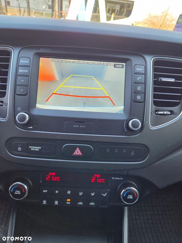 Kia Carens - 13
