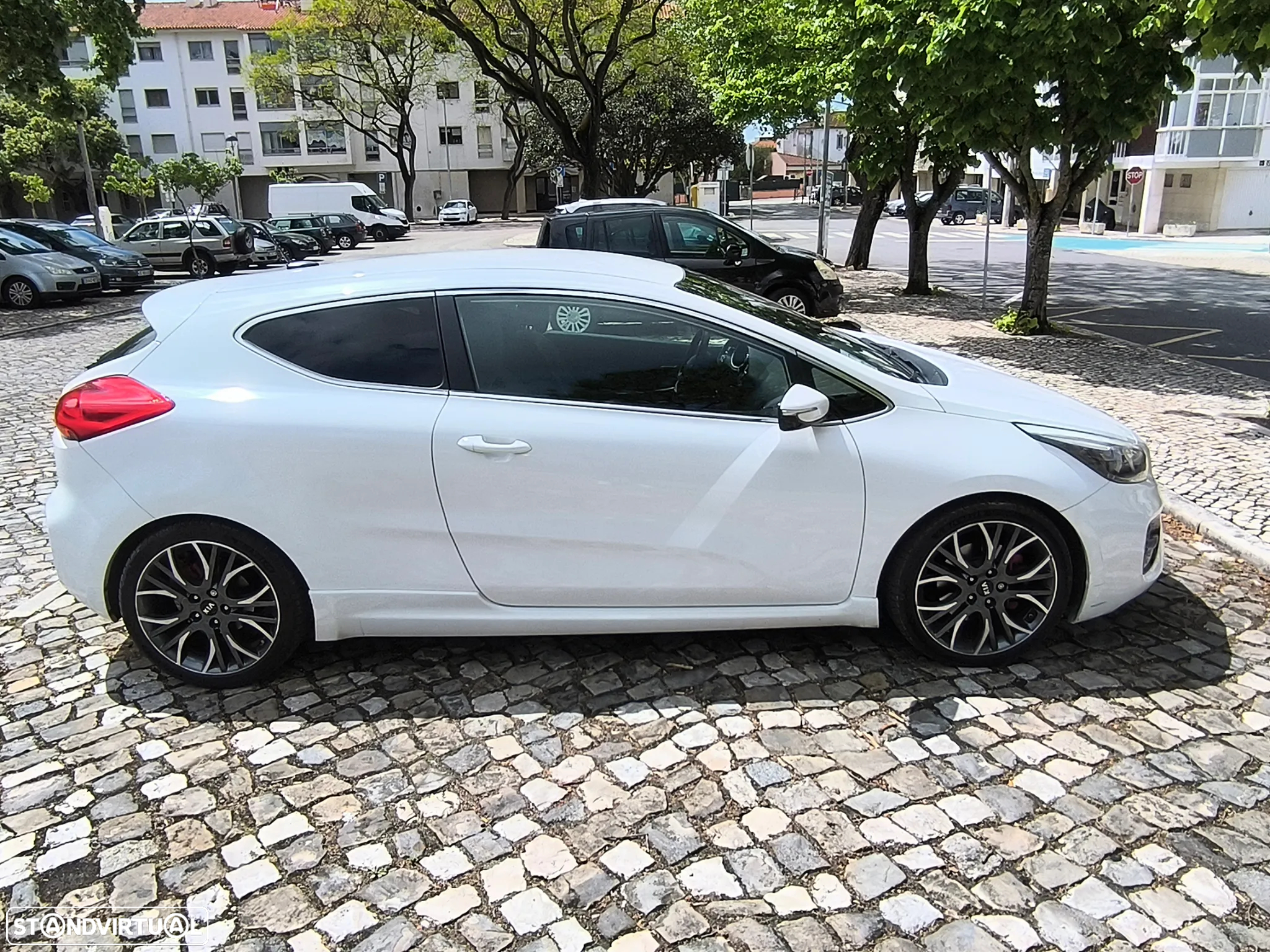 Kia Ceed S Coupé 1.6 T-GDi GT - 3