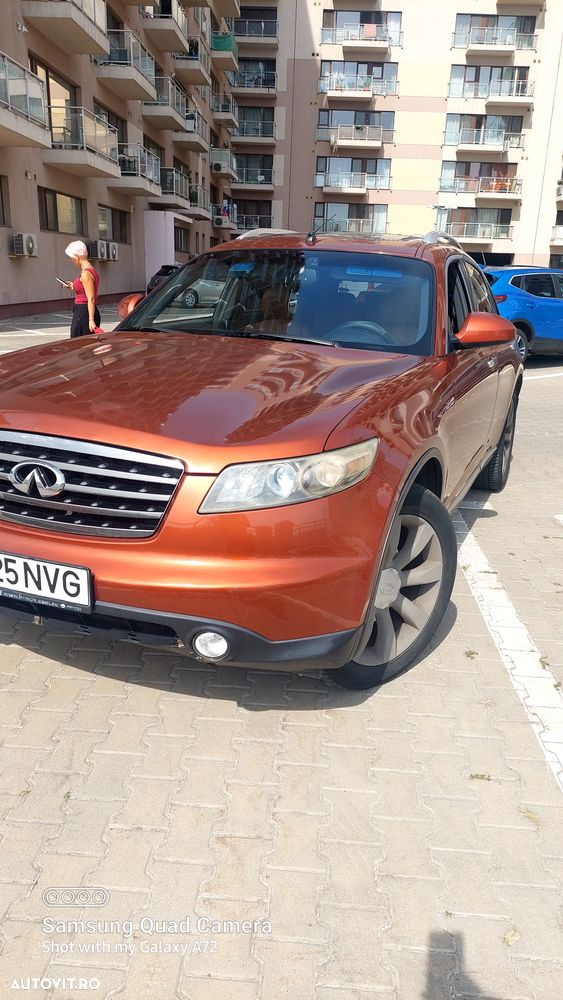 Infiniti FX 35 - 14