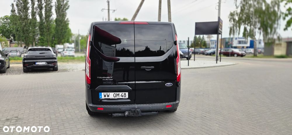 Ford TRANSIT CUSTOM - 12