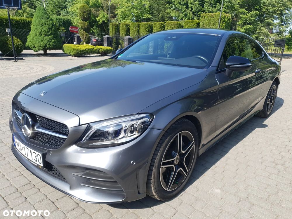 Mercedes-Benz Klasa C 220 d Coupe 4Matic 9G-TRONIC AMG Line - 19