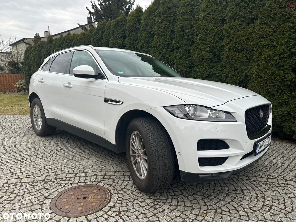 Jaguar F-Pace - 4