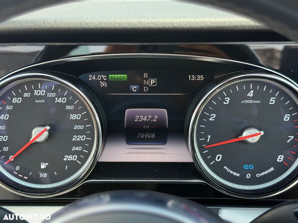Mercedes-Benz E 200 MHEV - 13