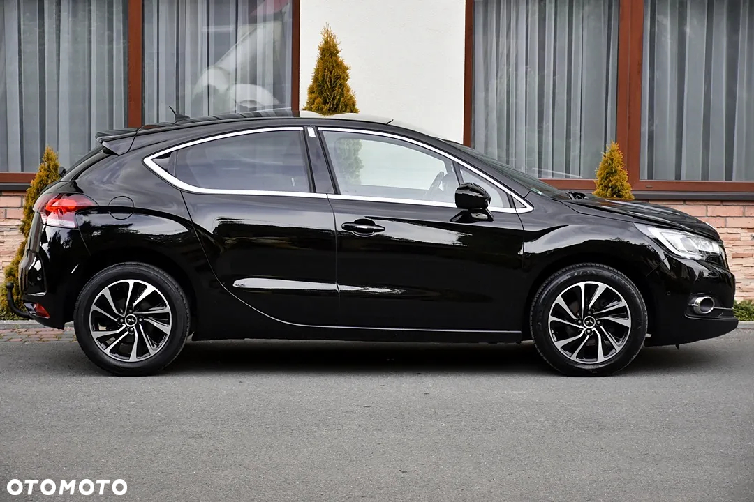Citroën DS4 BlueHDi 120 S&S SoChic - 13