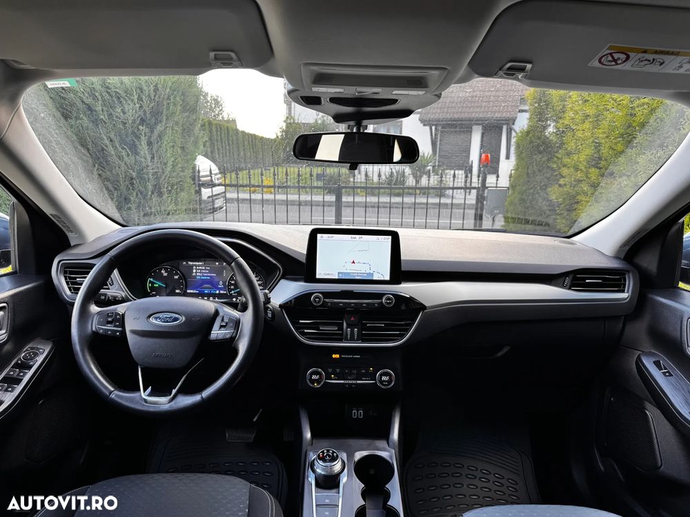 Ford Kuga - 19