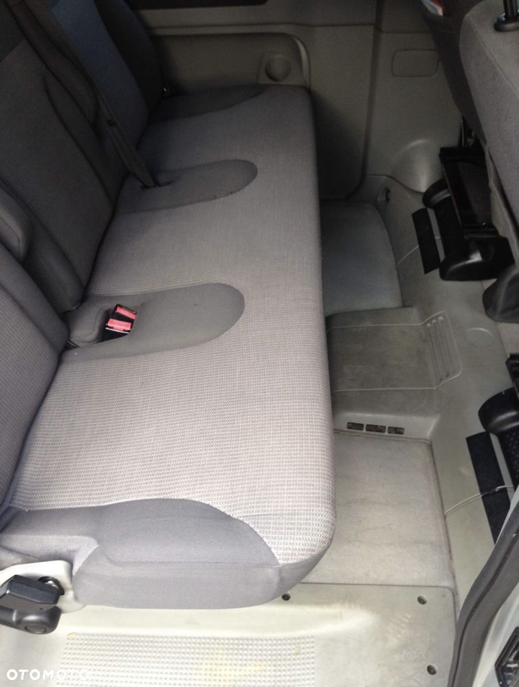 Opel Vivaro - 5