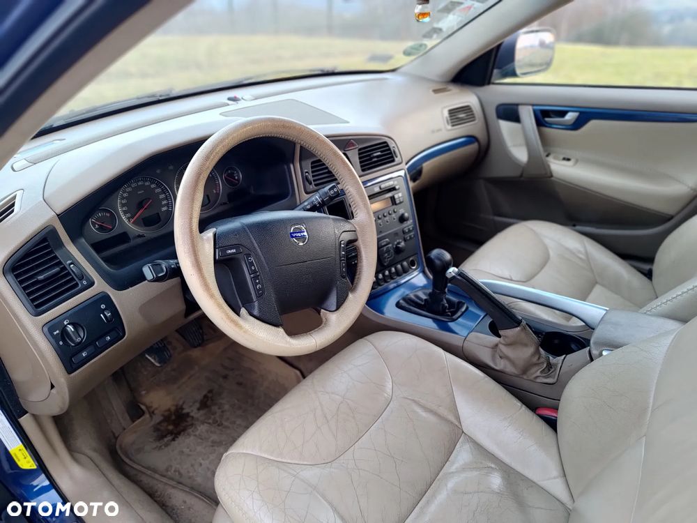 Volvo XC 70 2.4D5 AWD Ocean Race - 8