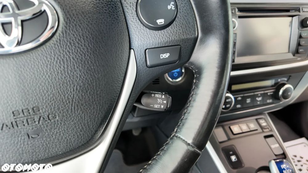 Toyota Auris 1.8 HSD Prestige - 31