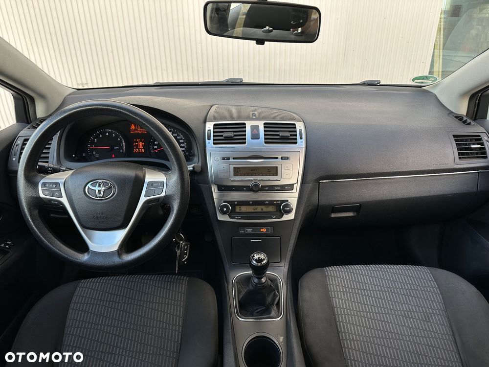 Toyota Avensis 1.6 Active - 5
