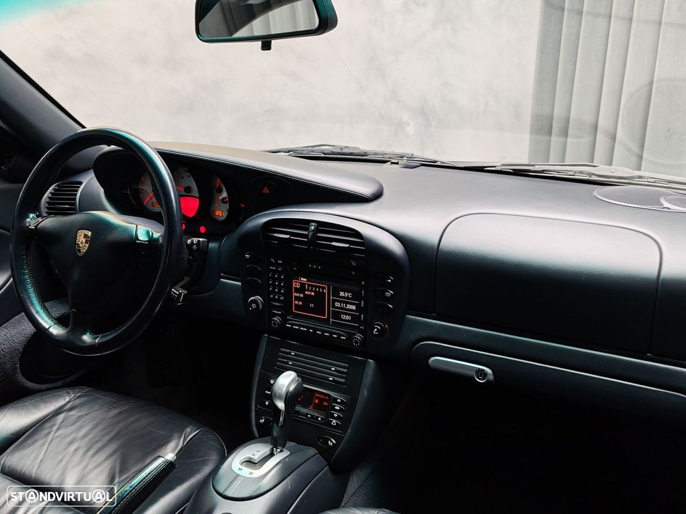 Porsche 911 (996) - 12