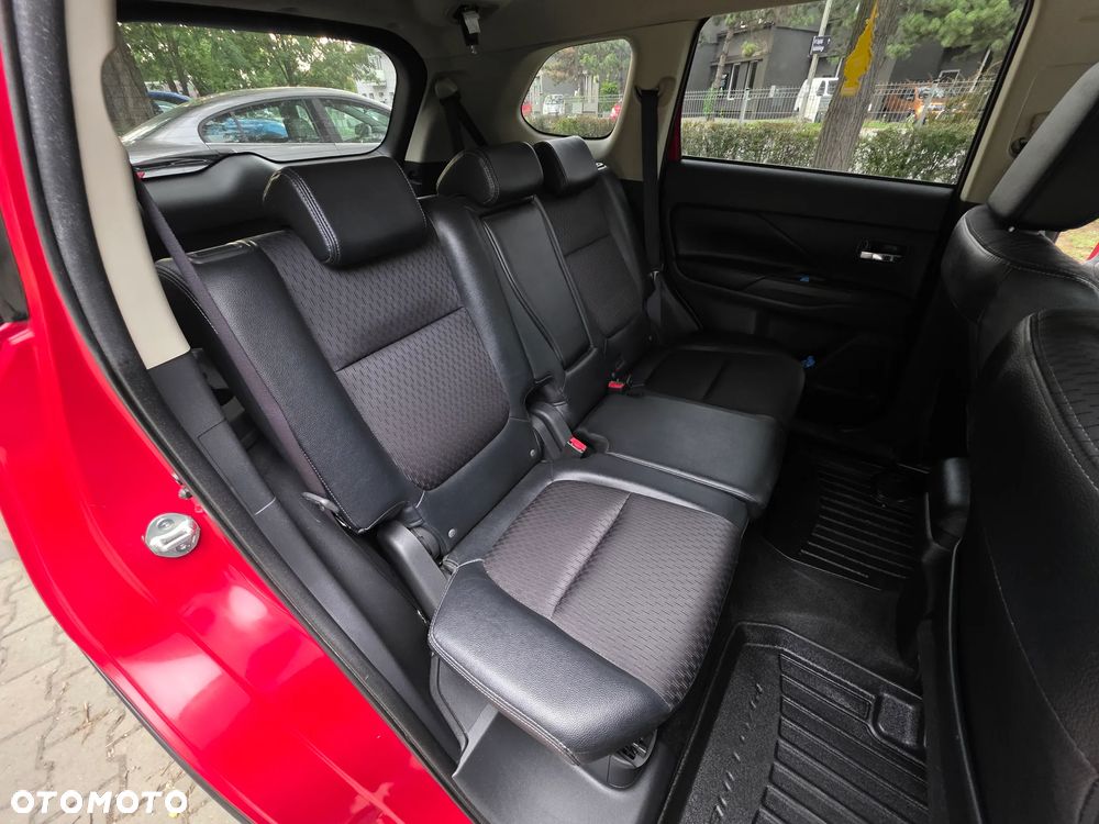 Mitsubishi Outlander 2.0 Intense + CVT - 15