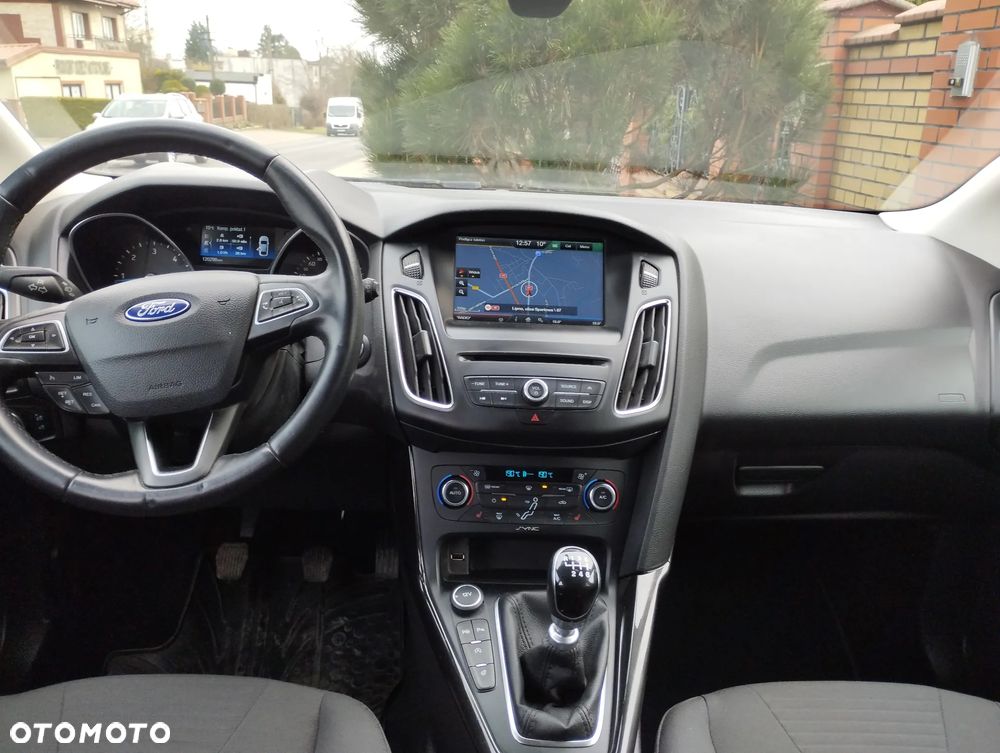 Ford Focus 1.5 TDCi DPF Start-Stopp-System Titanium - 13