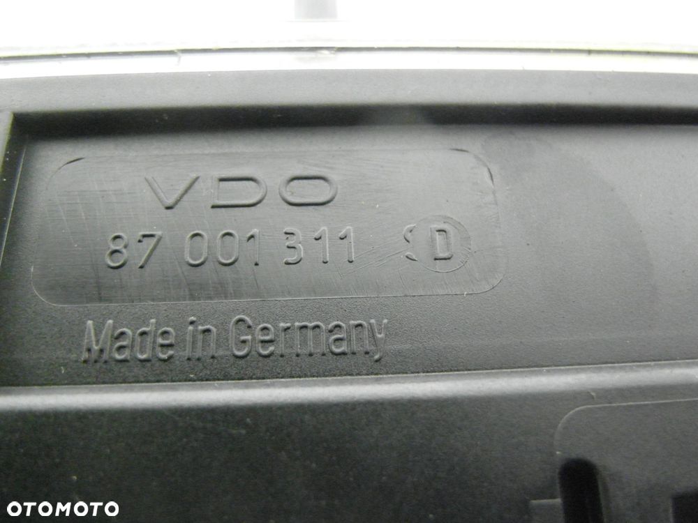 LICZNIK MERCEDES W202 C 220 2025404811 87001311 88311224 - 5