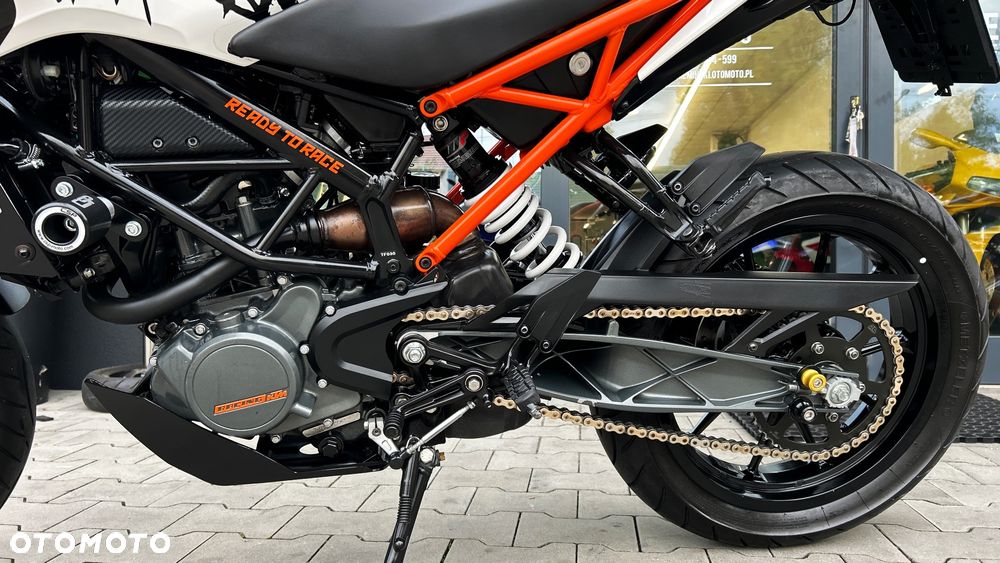 KTM Duke 125 - 22