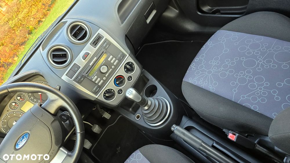 Ford Fiesta - 13