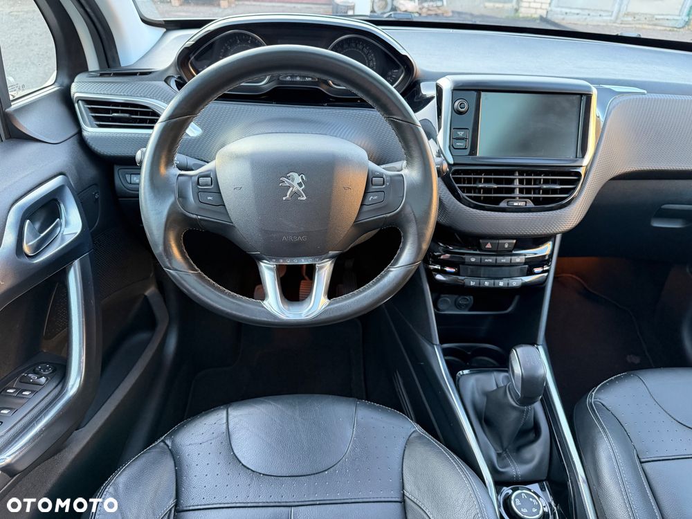 Peugeot 2008 120 VTI Allure - 12
