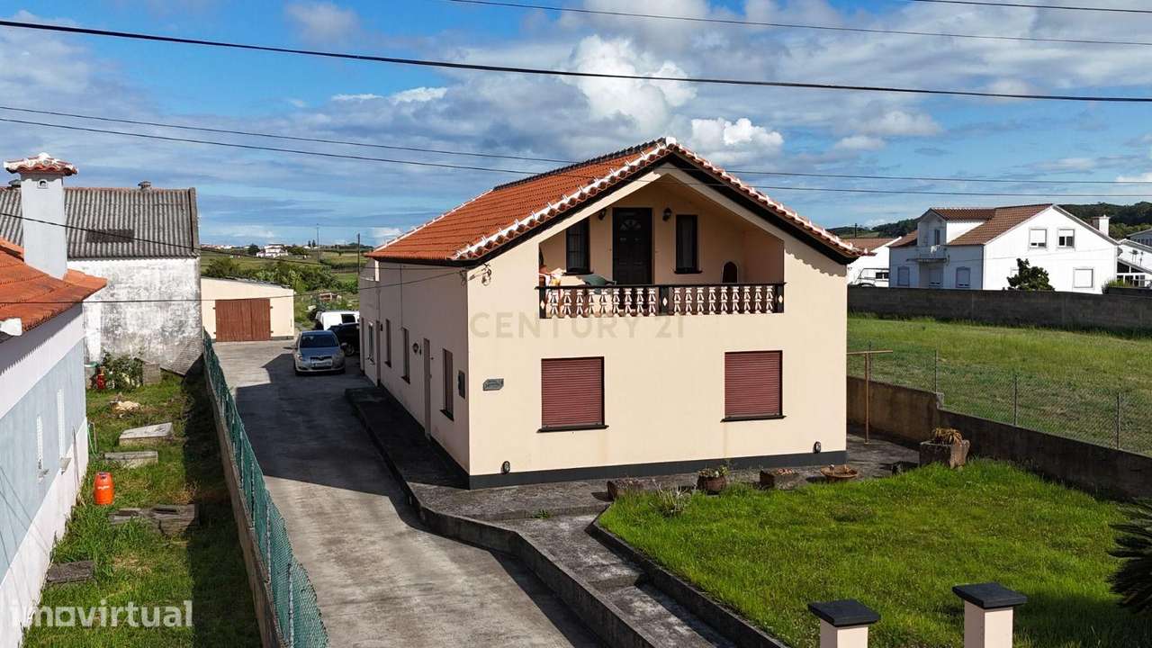 Moradia T6 com Potencial de Rendimento no 2.º Piso - Grande imagem: 4/15