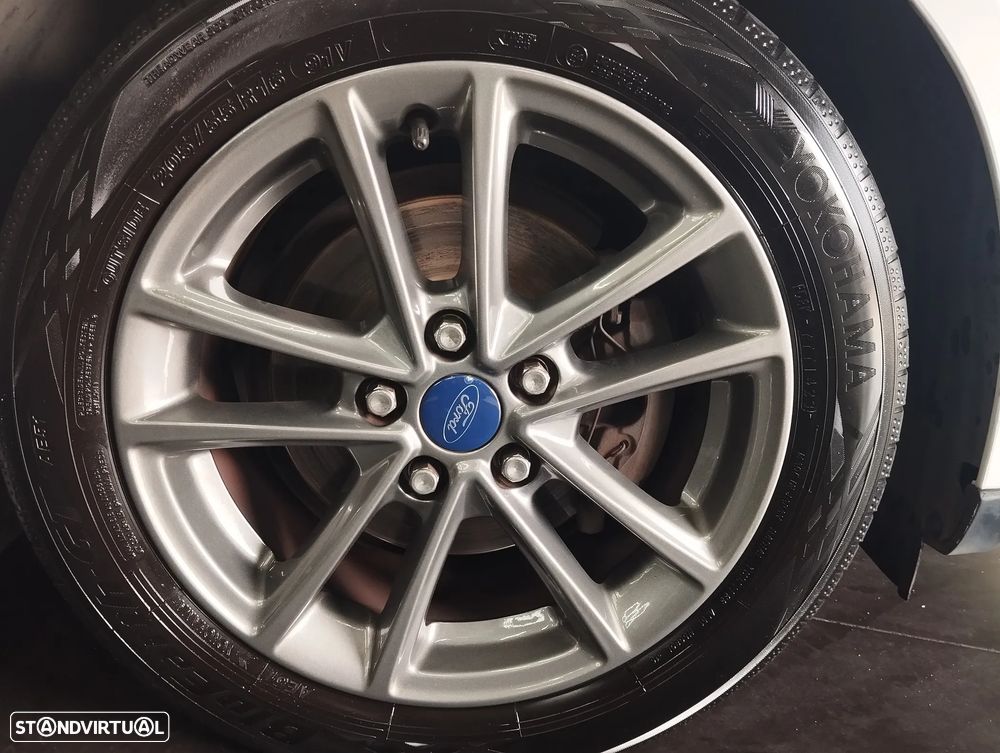 Ford Focus 1.5 TDCi Titanium - 9
