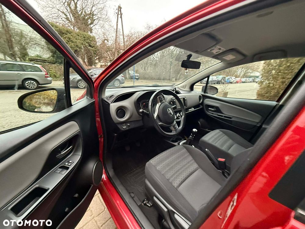 Toyota Yaris 1.33 Premium EU6 - 5