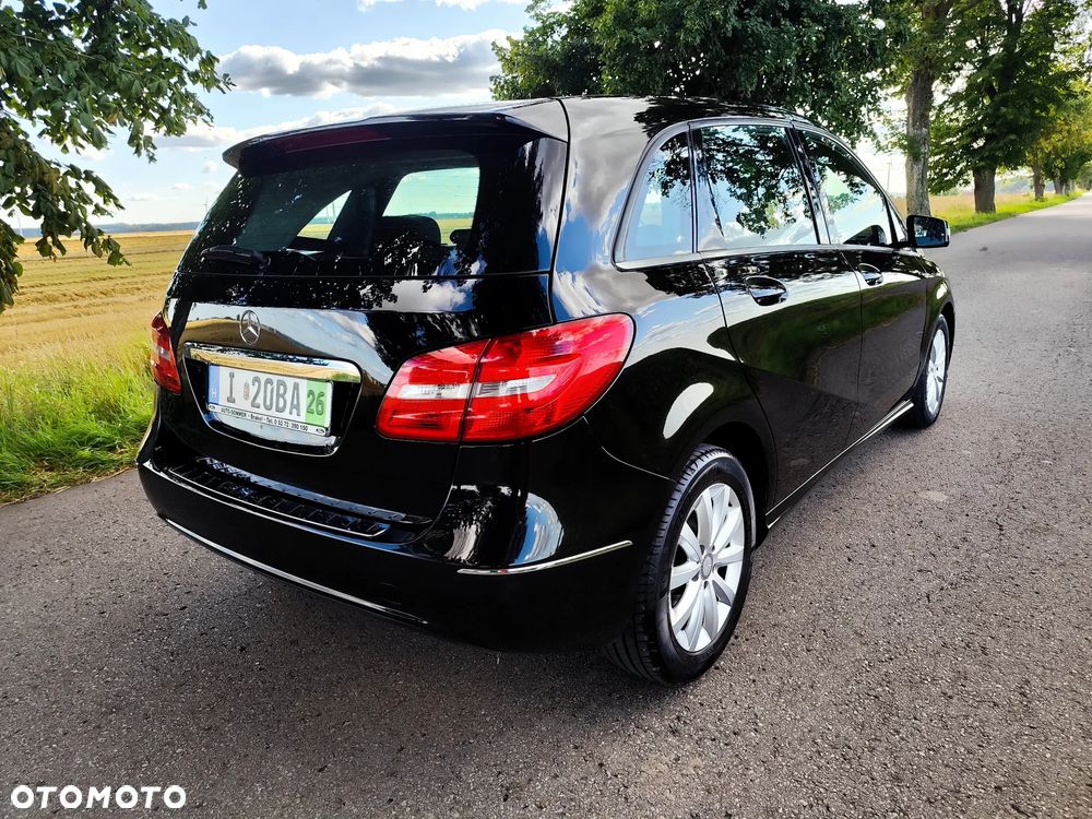 Mercedes-Benz Klasa B 180 BlueEFFICIENCY Edition 1 - 4