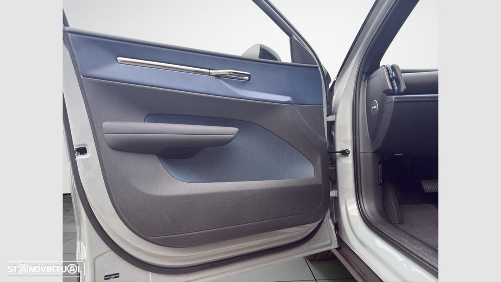 Volvo EX30 69 kWh Single Motor Extended Range Plus - 11