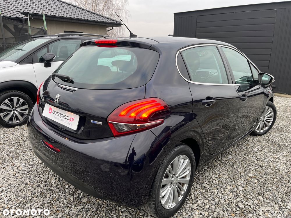 Peugeot 208 1.2 PureTech GPF Allure S&S EAT6 - 6