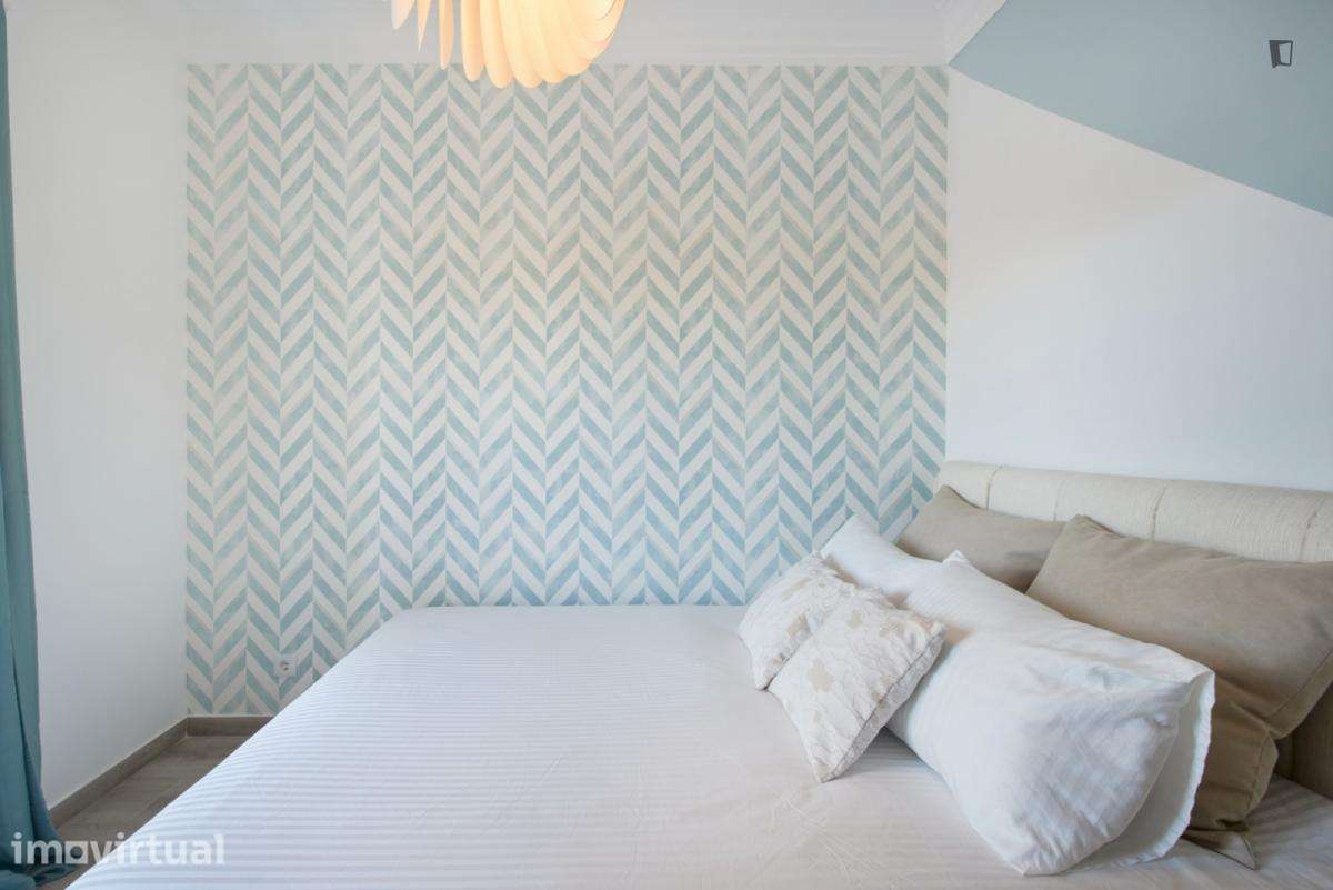 Quarto - localizado em Amadora Lisbon - Grande imagem: 5/21