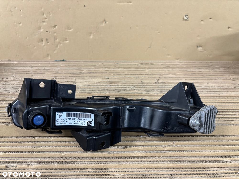 Porsche Panamera 970 LIFT 13-16 kierunkowskaz Led 970 631 082 52 - 4