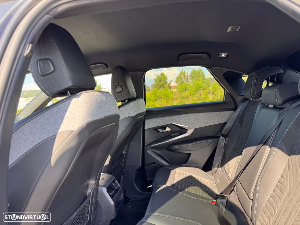 Peugeot E-3008 73 kWh GT - 7