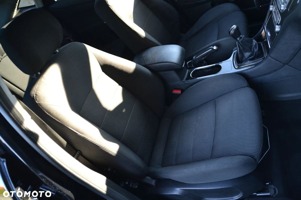 Ford Mondeo 2.0 FF Ghia - 30